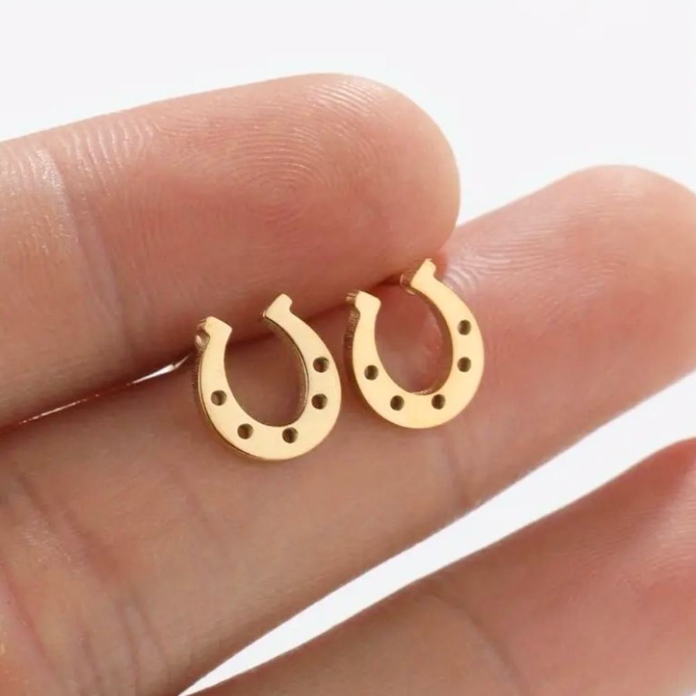 NEW Dainty Horse Shoe stud Earrings Western Gold color - Boutique - Picture 2 of 5
